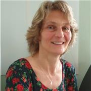 Diplomierte Legasthenie-/Dyskalkulietrainerin und Lerndidaktikerin ( EÖDL) 5 Jahre Erfahrung im Förderbereich mit Jugendlichen in Deutsch und Englisch. Austausch mit Lehrern, Eltern und Jugendamt, HPGs, Erstellung von Berichten, Schwerpunkt LE, Sprache un